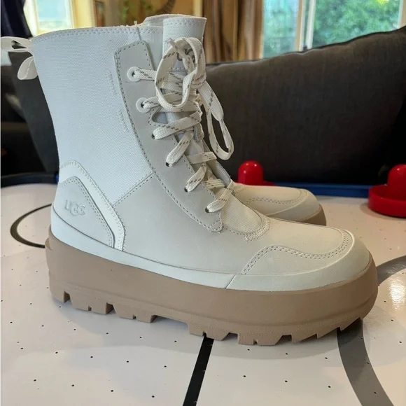 Ugg The Lug Boots By Ugg - Picture 2 of 8